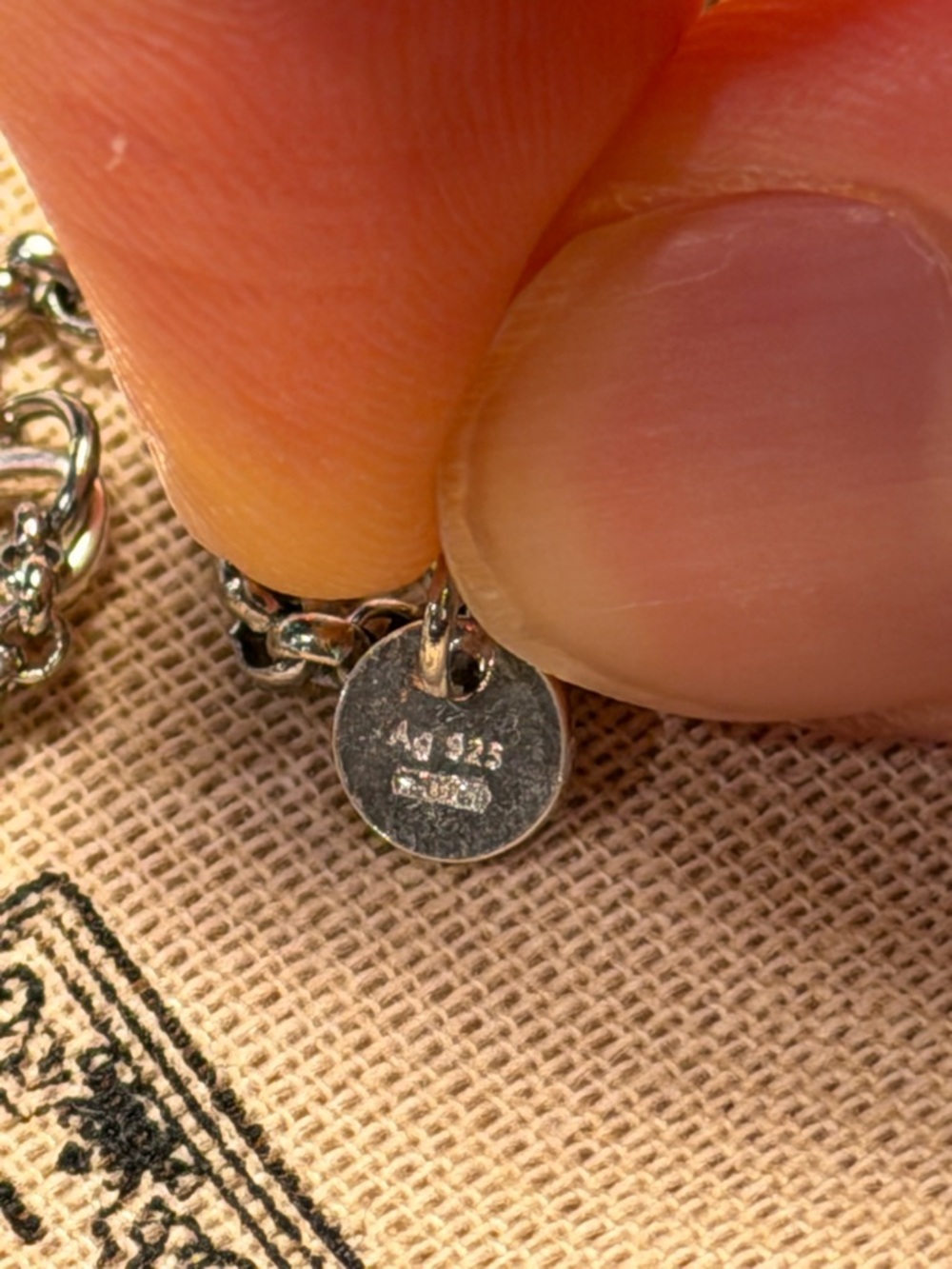 Gucci Silver GG Key Pendant Necklace - Picture 6 of 7